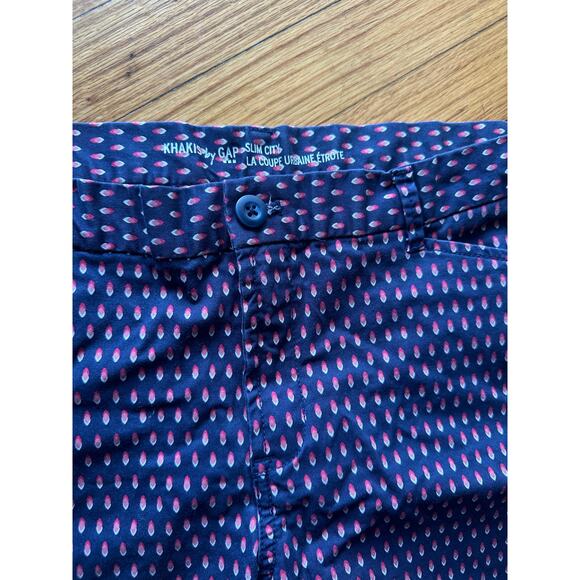 Khakis by GAP Slim City Pants – Navy with Red & White Geometric Drops, Size 12R - Picture 4 of 7
